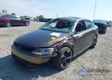 2014 Volkswagen Jetta 2.0L S z USA, uszkodzony, nr VIN 3VW2K7AJ0EM303736